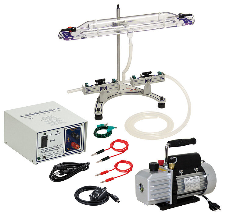 Geissler tube assembly with vacuum pump