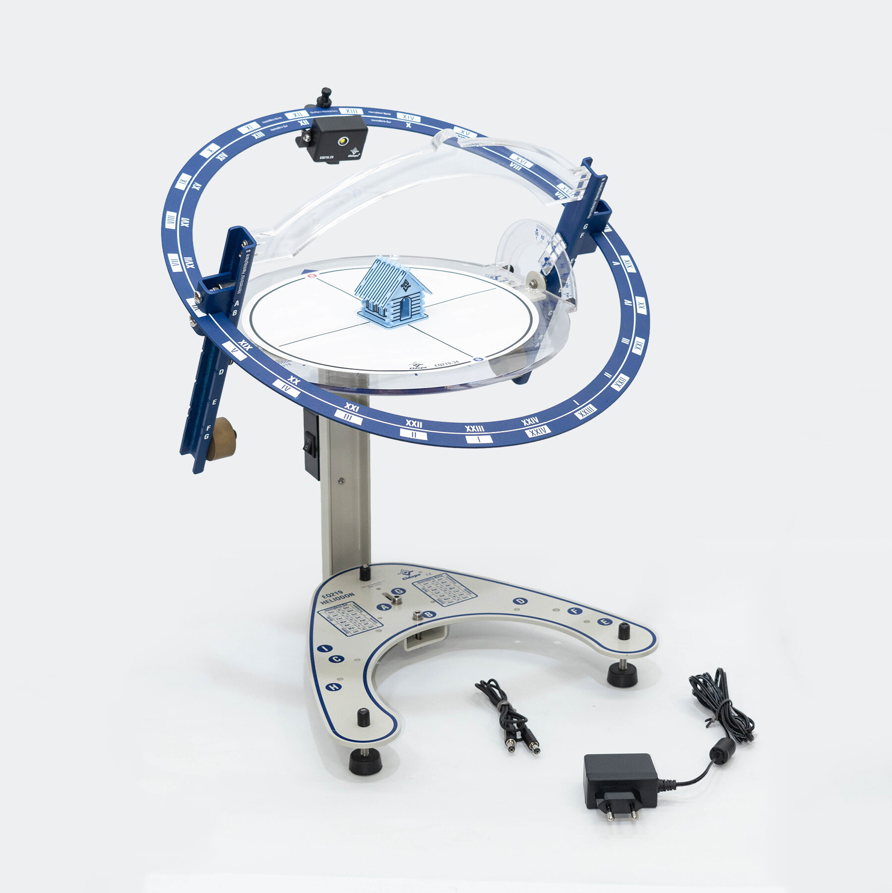 Heliodon com iluminador deslizante, fonte de alimentação e modelo para demonstração