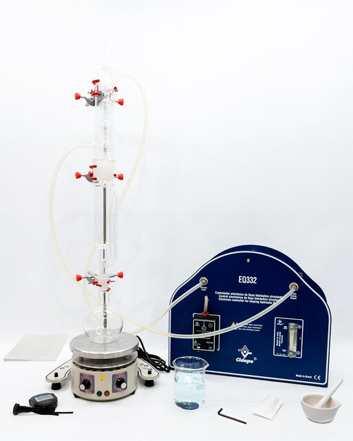 Conjunto extrator Soxhlet, com controlador de fluxo hidráulico circulante, cronômetro e aquecedor