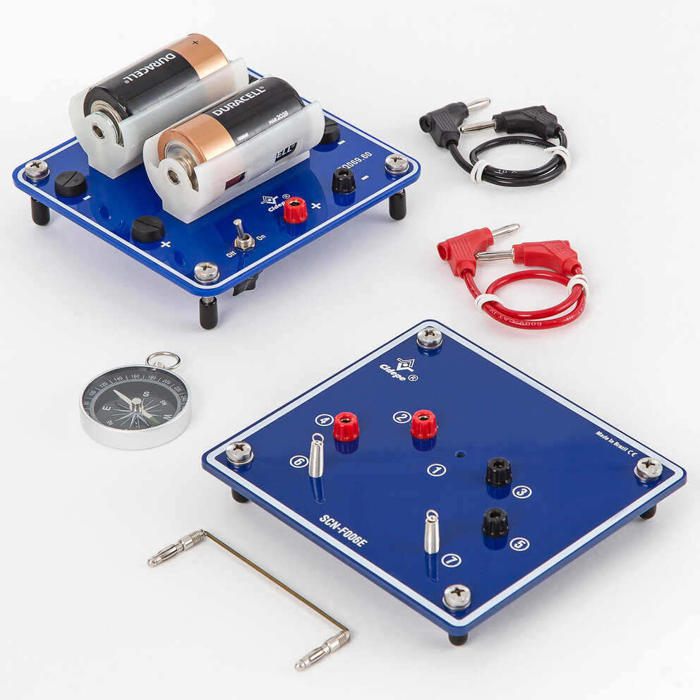 Oersted set with plug-in conductor and battery holder.
